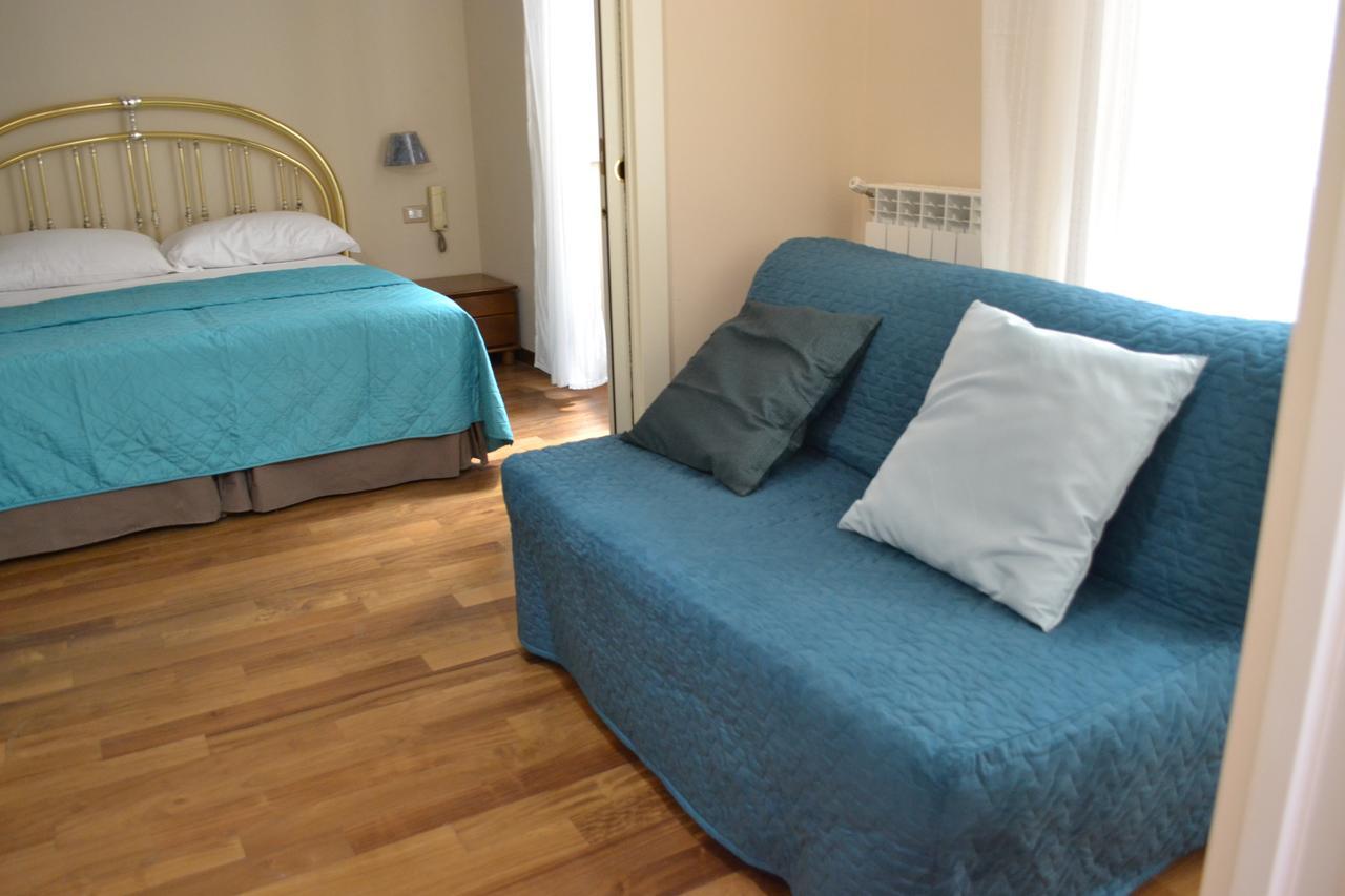 Le Stanze Di Dolly Bed & Breakfast Napoli Ngoại thất bức ảnh