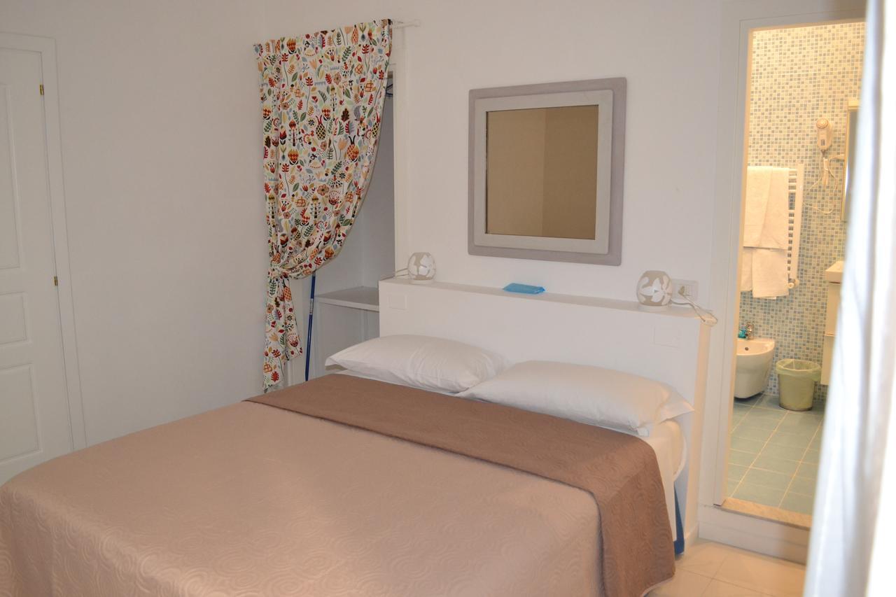 Le Stanze Di Dolly Bed & Breakfast Napoli Ngoại thất bức ảnh