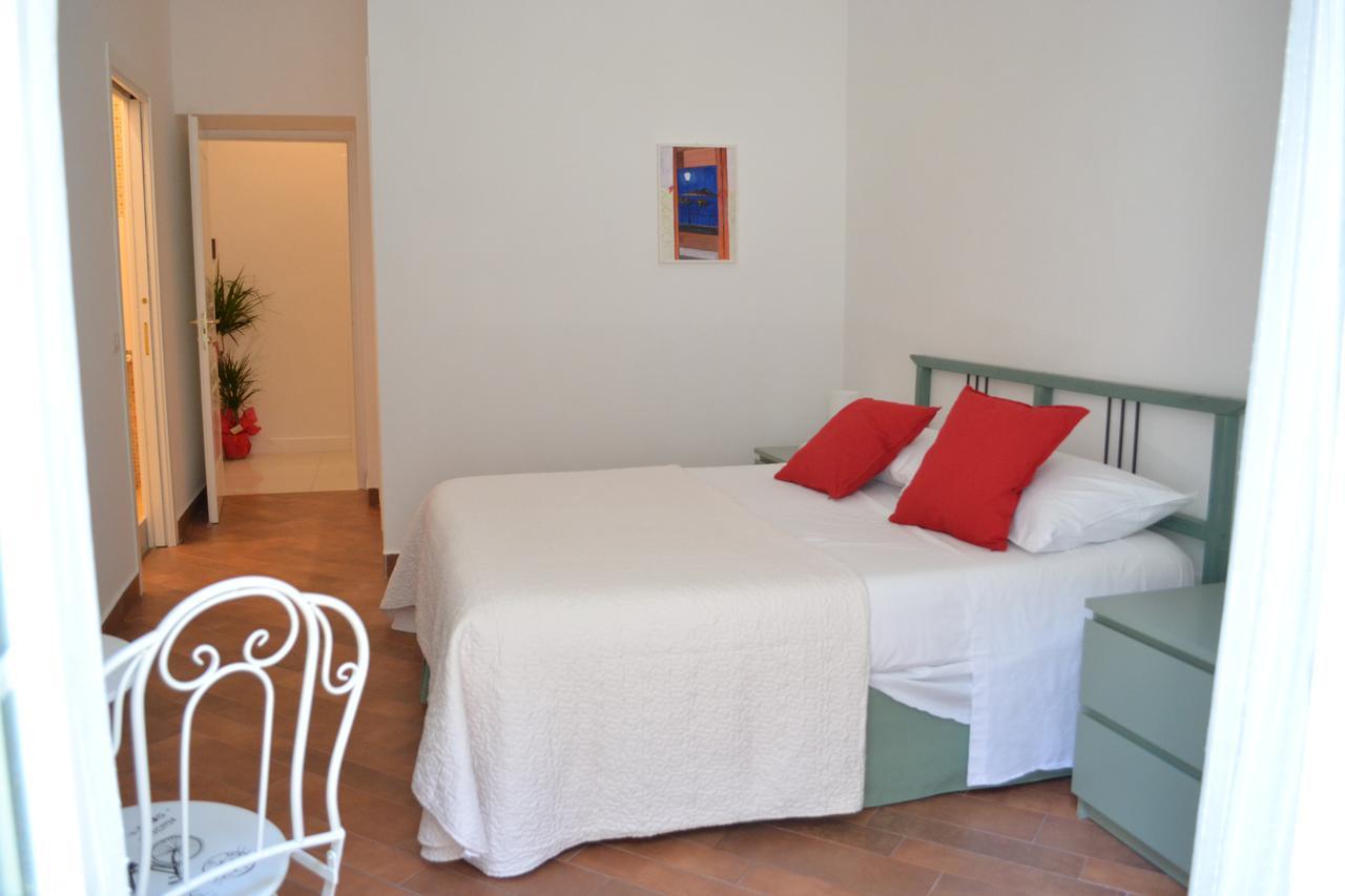 Le Stanze Di Dolly Bed & Breakfast Napoli Ngoại thất bức ảnh