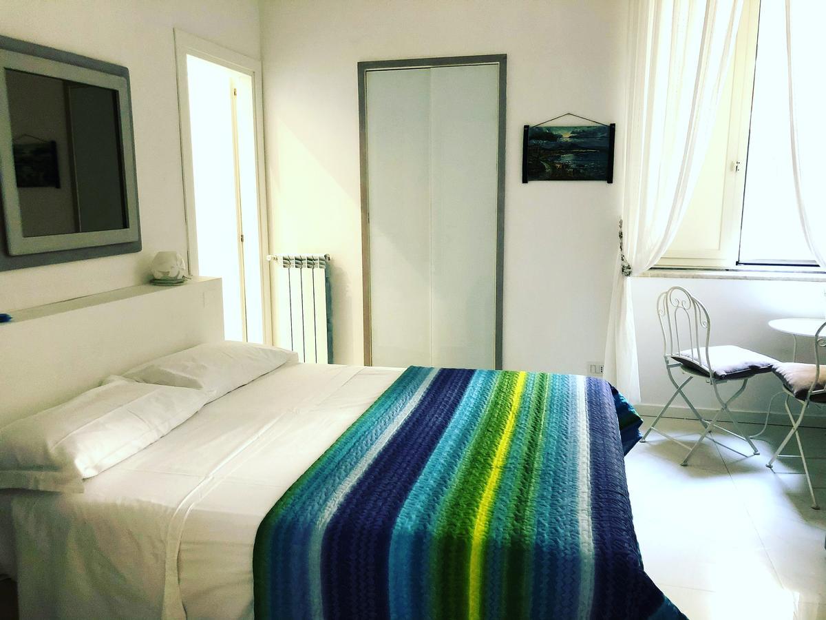 Le Stanze Di Dolly Bed & Breakfast Napoli Ngoại thất bức ảnh